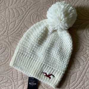 Hollister beanie
